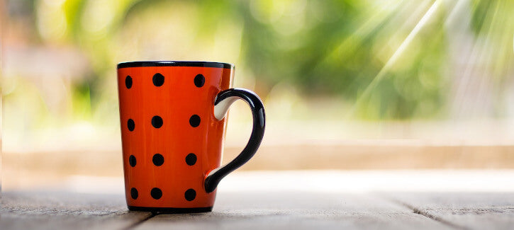 Was sind die Eigenschaften und Merkmale von weißem Tee?