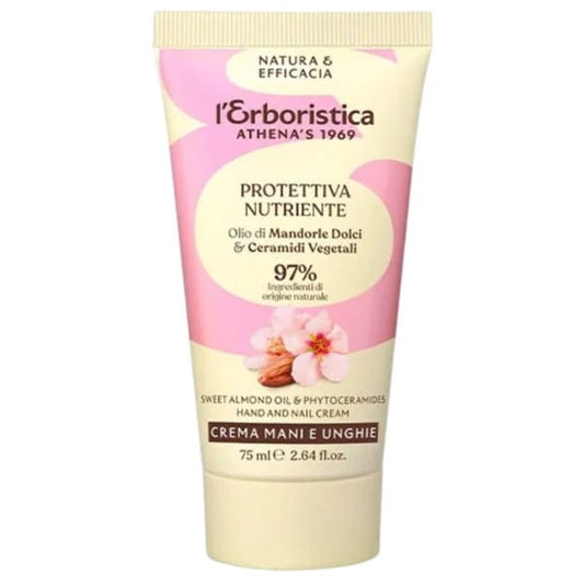 Hand- und Nagelcreme von ATHENA’S mit Mandel-Extrakt, pflegt die Haut sanft und sorgt für geschmeidige Hände.