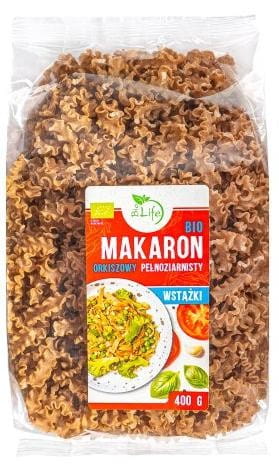 Vollkorn Dinkel Bandnudeln von BIO LIFE in 400g Verpackung, frisch und bio-zertifiziert, auf einem weißen Teller serviert