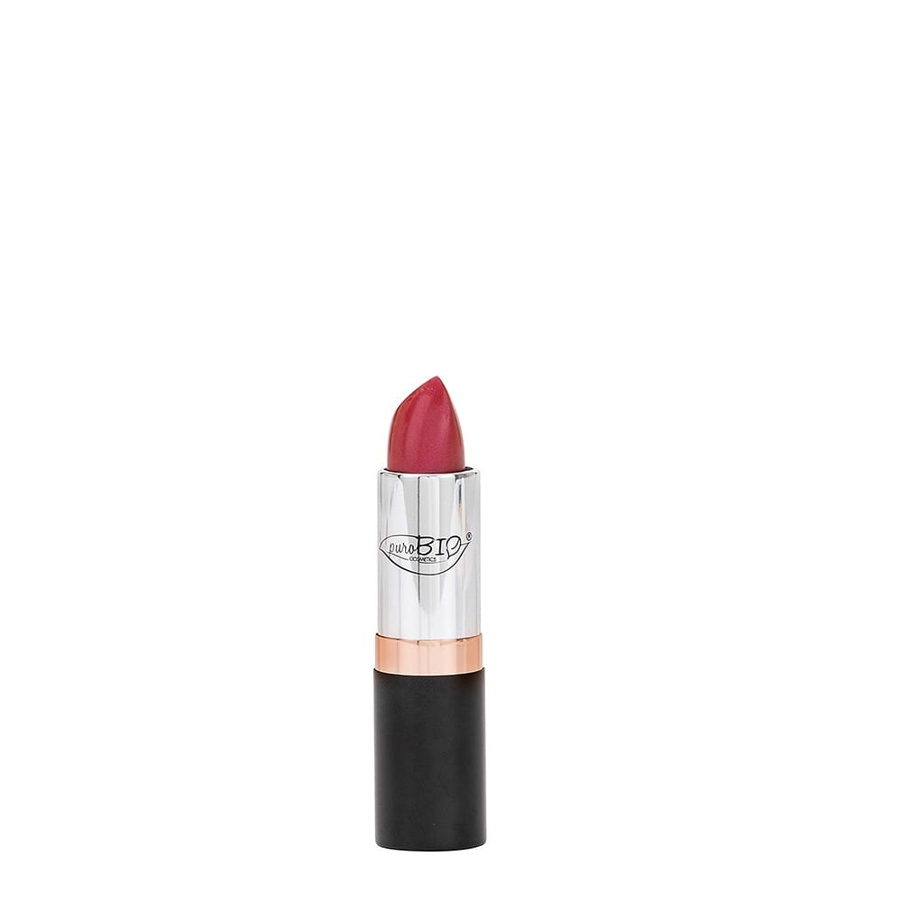 Hautfarbener PUROBIO Lippenstift Nr. 13 mit cremiger Textur, auf einem weißen Hintergrund liegend.