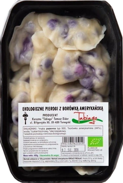 Knödel mit amerikanischen Heidelbeeren, Bio-Qualität, 400 g, KARCZMA TABIAGO, frisch und saftig auf weißem Teller.