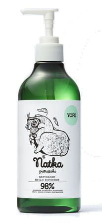 Natürliche Küchenseife mit Petersilie von YOPE in 500ml Flasche, zeigt die Seife und Petersilien-Elemente.