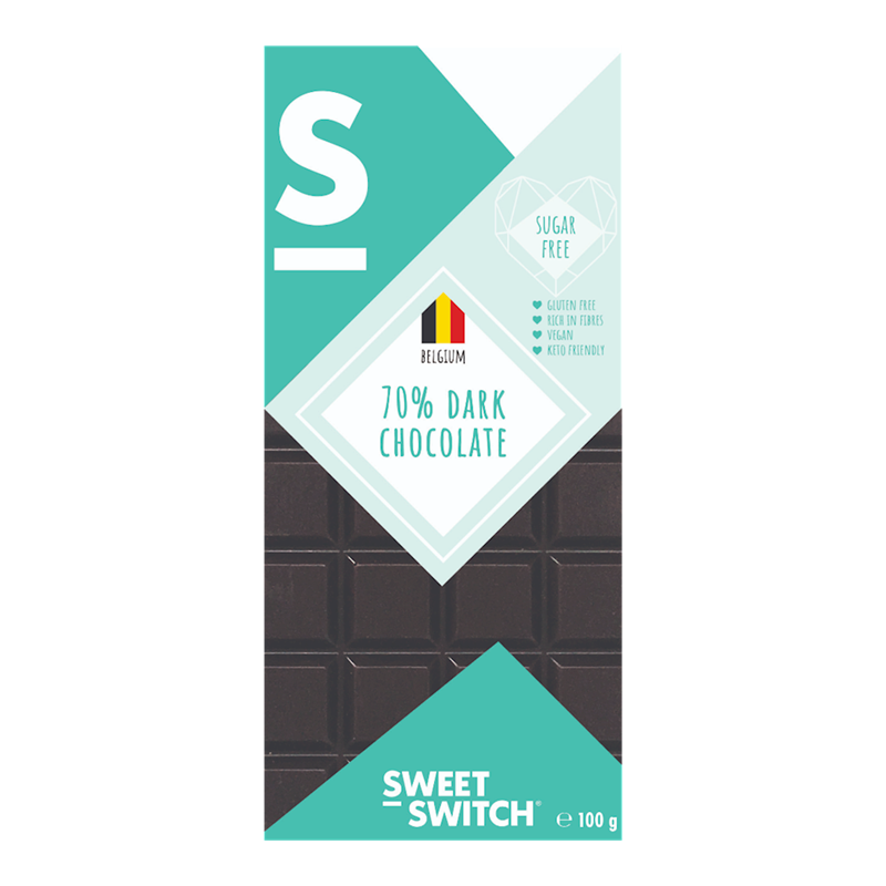 Dunkle Zartbitterschokolade 70% Kakaoanteil ohne Zuckerzusatz von SWEET SWITCH, 100g, auf weißem Hintergrund.