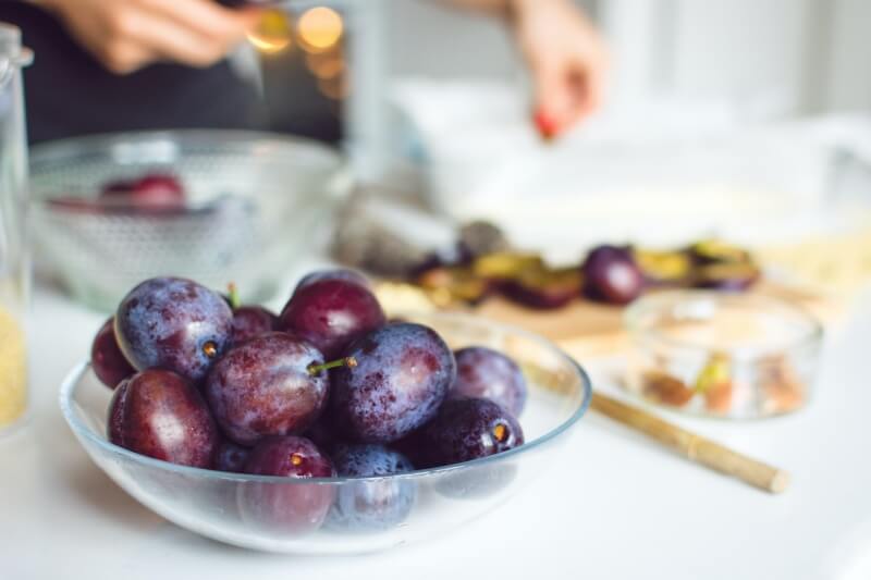 Herbstfrüchte. Ernährungseigenschaften von Äpfeln, Birnen und Pflaumen