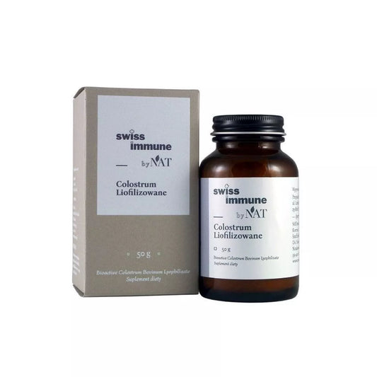 Gefriergetrocknetes Colostrum von NAT, 50g Packung, für 100 Tage, in einer weißen Verpackung, Nahaufnahme