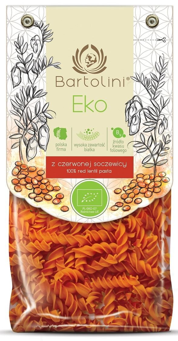 Makkaroni aus roten Sojabohnen von Bartolini, Bio-Qualität, in 250 g Packung, gekocht und serviert auf einem Teller