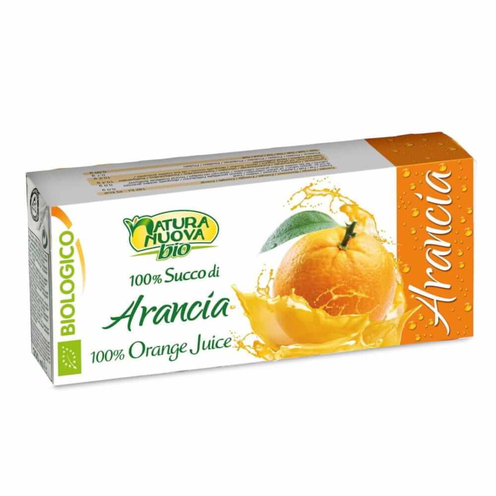 Rekonstituierter Bio-Orangensaft von NATURA NUOVA in 200 ml Flasche, frisch und natürlich, sichtbar in der Flasche.