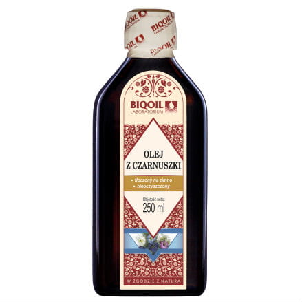 Kaltgepresstes Schwarzkümmelöl von BIOOIL in 250ml Flasche, unraffiniert, dunkle Flasche mit schwarzem Öl im Glas.