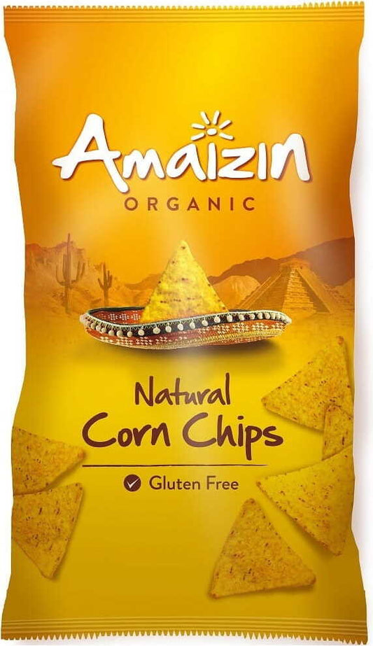 Glutenfreie gesalzene Maischips von AMAIZIN, BIO, 250 g, knusprige Maischips auf einem weißen Teller.