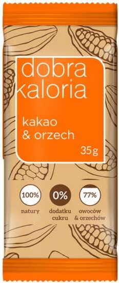 Kakaonuss Fruchtriegel von DOBRA KALORIA, 35 g, mit Schokolade und Nüssen, auf weißem Hintergrund.