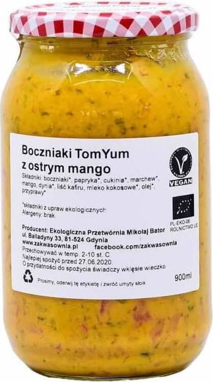 Bio Tom-Yum-Gulasch mit Austernpilzen und Mango in 900 ml Dose, ZAKWASOWNIA, orangene Verpackung, frische Zutaten sichtbar