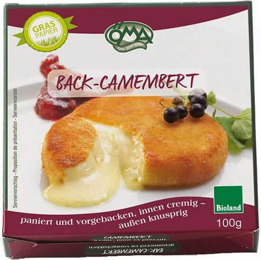 Gebratener BIO Camembert Käse von OMA, panierte Version, 100 g, mit goldener Kruste und cremigem Inneren.