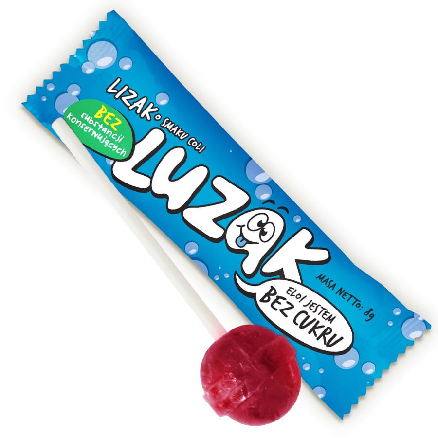 Zuckerfreier Cola-Geschmack Lutscher von LUZAK, 8g, in grüner Verpackung, liegt auf weißem Hintergrund.