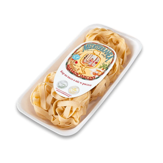 Pappardelle Eiernudelnester von RTA, 250 g, frische, handgefertigte Eiernudeln in dekorativen Nestform auf weißem Hintergrund